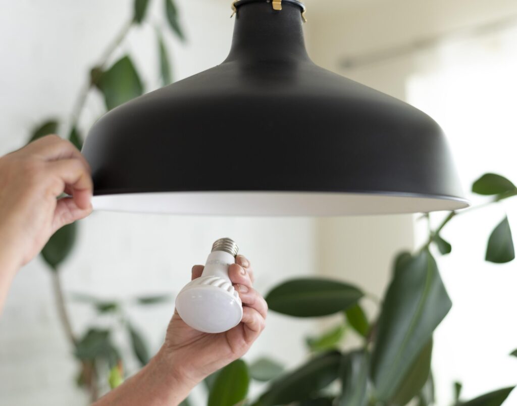 Wireless lighting control installation